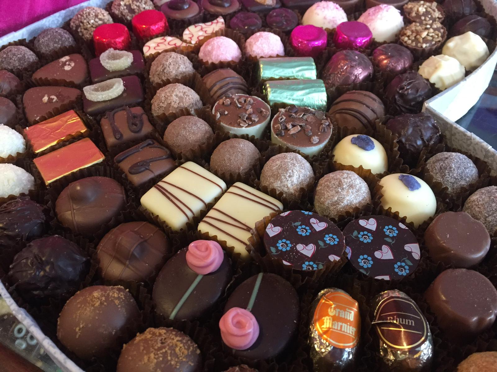 THE CHOCOLATE SHOP The TN card